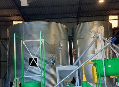 fabrique d'aliment volaille - ferme de keryvon fabrique d'aliment volaille - ferme de keryvon
